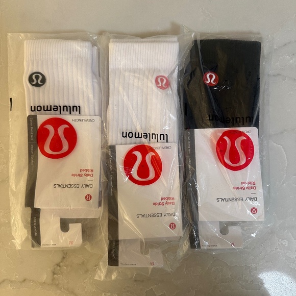 Lululemon socks 3 pairs size medium 6.5 - 8.5 - Picture 1 of 1